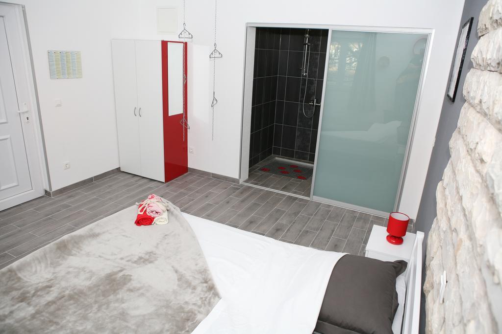 Apartments & Room Dijana โตรกีร์ ห้อง รูปภาพ